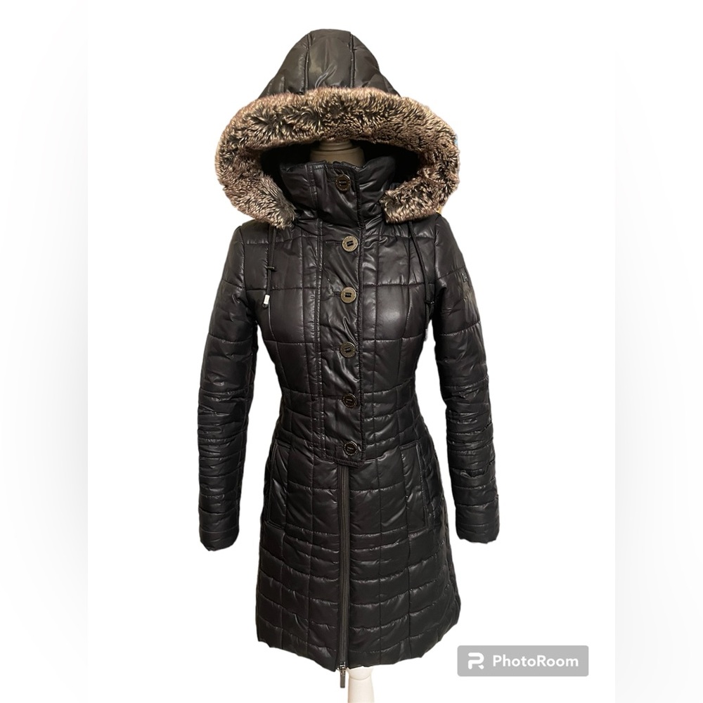 MEXX Amsterdam brand quilted puffer jacket. Size 2. Gently worn.